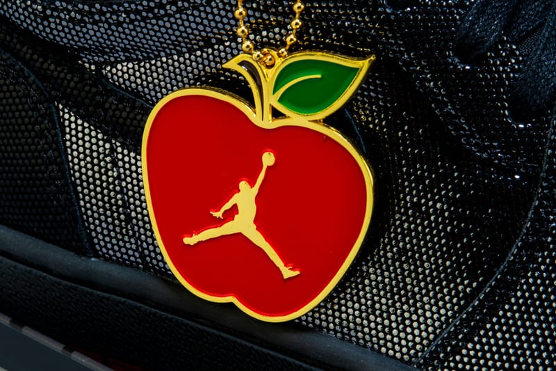 Jordan 1 sales apple