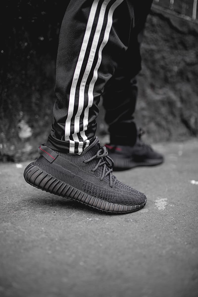 adidas yeezy boost triple black