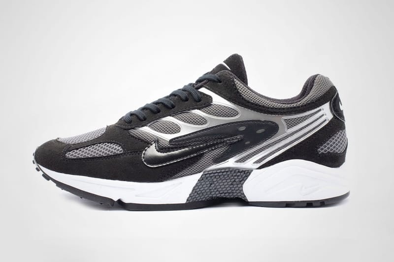 NIKE - ナイキ AIR GHOST RACER Amazon.com | Nike Men's AIR Ghost Racer Running Shoe, Track