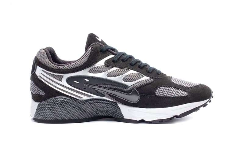 nike air ghost racer trainers