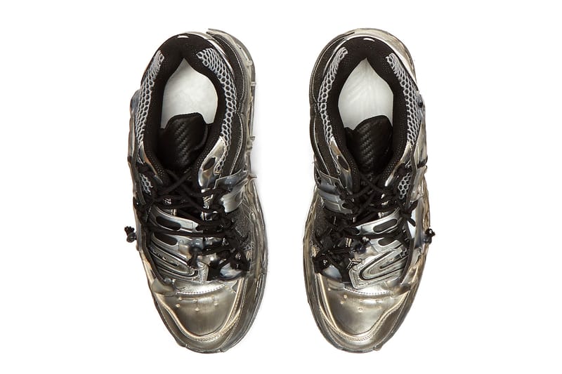 Maison margiela distressed discount black fusion low-top