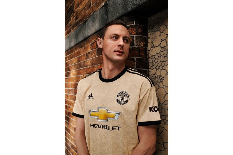 Manchester united away kit 2019 on sale