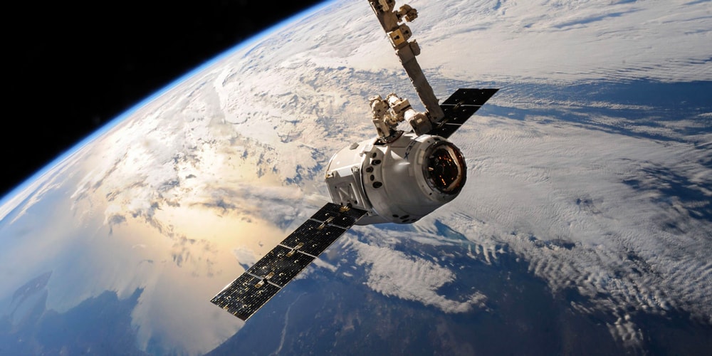 NASA Taps SpaceX to Develop Space Refuel Method | Hypebeast