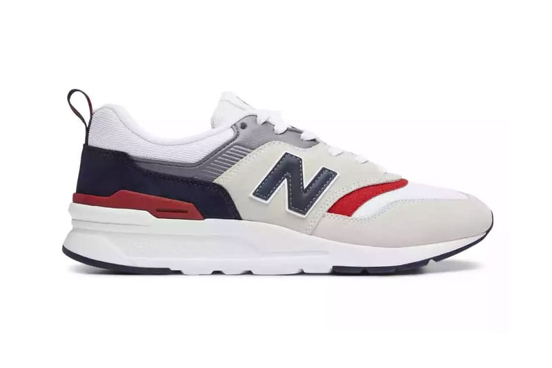 New balance 997 trainers clearance in white