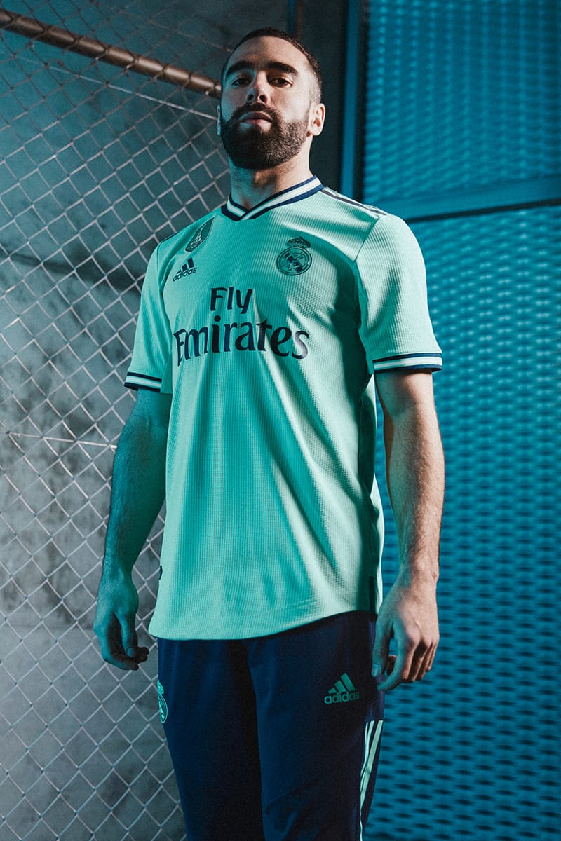 Real madrid third kit hot sale 2020