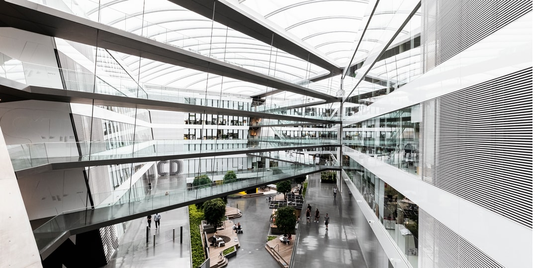 Загляните в обширную штаб-квартиру Adidas в Германии