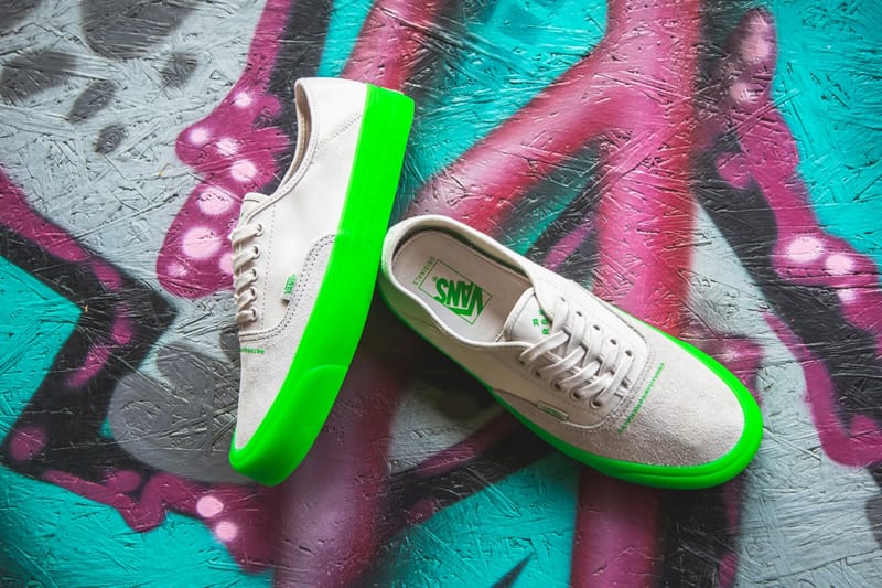 Green vans pink sole best sale