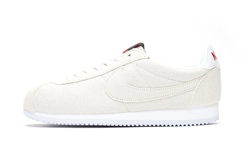 Nike cortez x on sale stranger things upside down