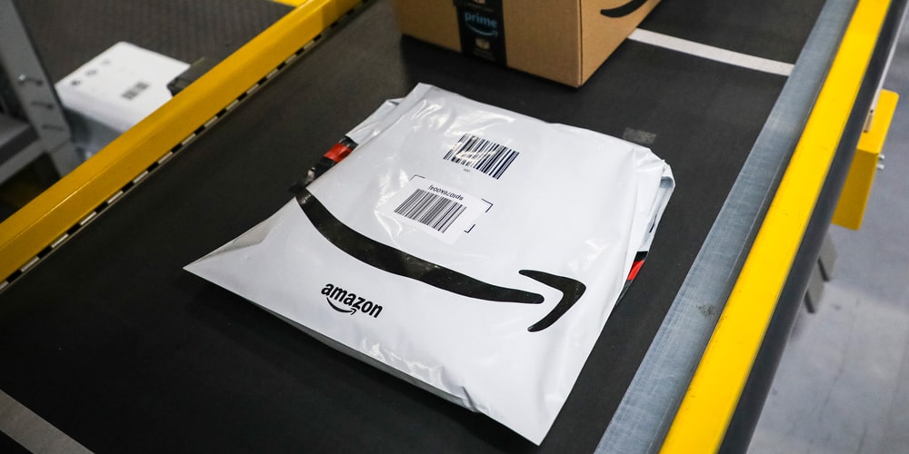 Водители службы доставки Amazon предположительно причастны к краже 10 миллионов долларов США, сообщает ФБР