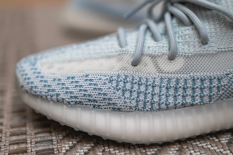 Adidas yeezy white cloud cheap 2019