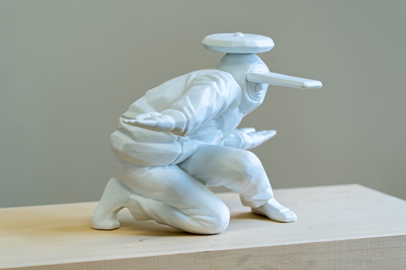 工芸品 TAKU OBATA Taku Obata x Galerie Bomma Porcelain Figure | Hypebeast