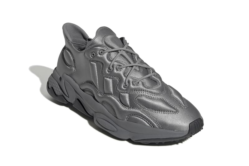 Adidas best sale ozweego tech