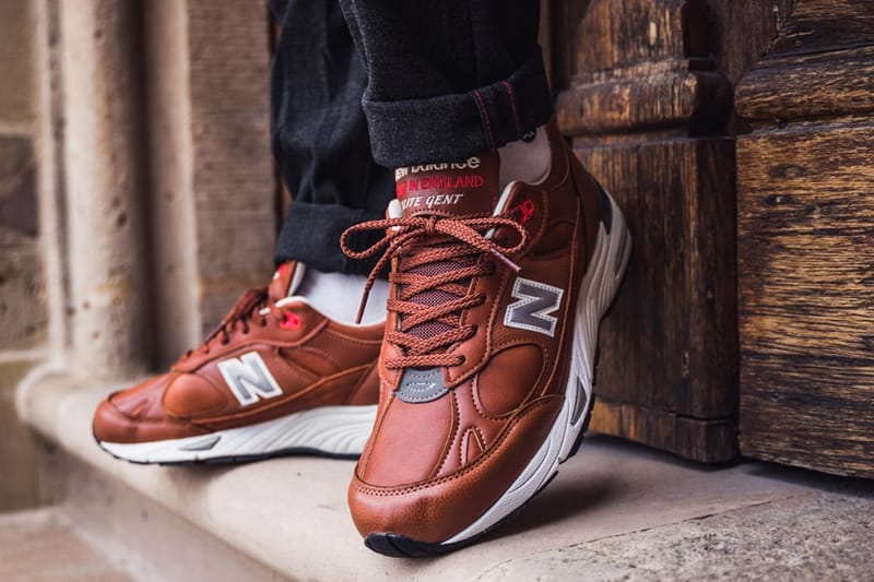 New balance 991 on hot sale feet