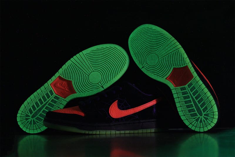nike sb dunk low night of mischief raffles nike sb dunk low night of mischief raffles