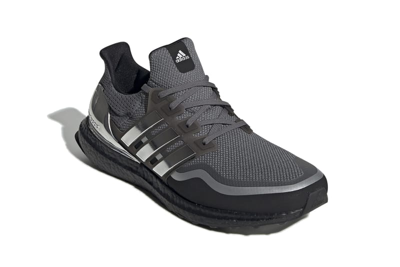 Adidas boost hotsell black and silver