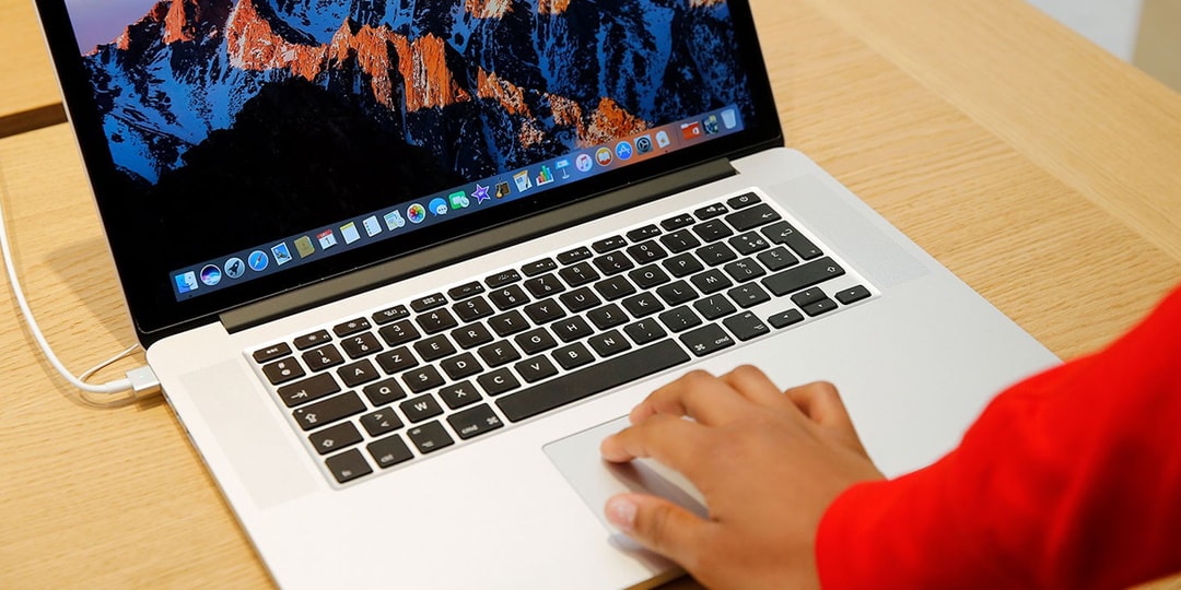 Apple сообщила, что завтра анонсирует 16-дюймовый MacBook Pro