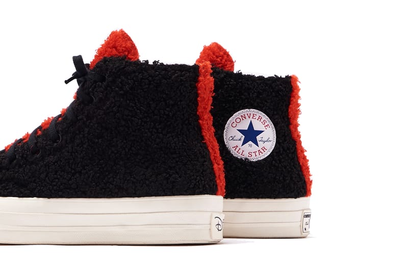 Mickey mouse hot sale chuck taylors