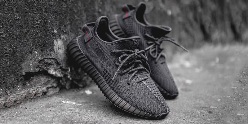 adidas YEEZY BOOST 350 V2 “Pirate Black” Black Friday Release