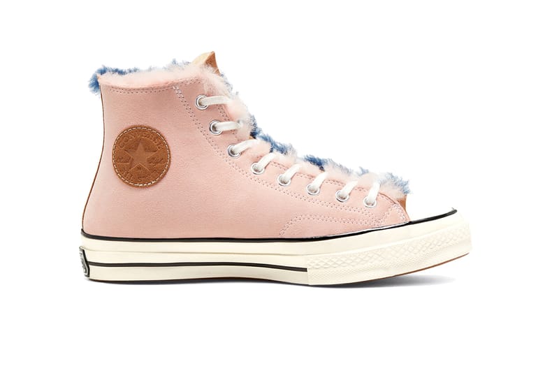 Infant pink leather on sale converse