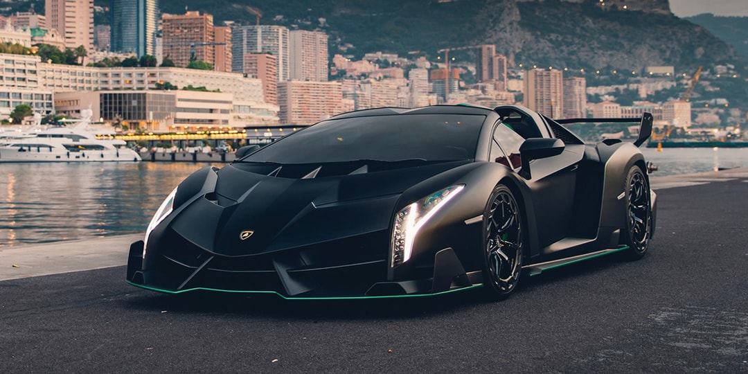 Ожидается, что родстер Lamborghini Veneno 2015 года будет продан на аукционе за 6 миллионов долларов.