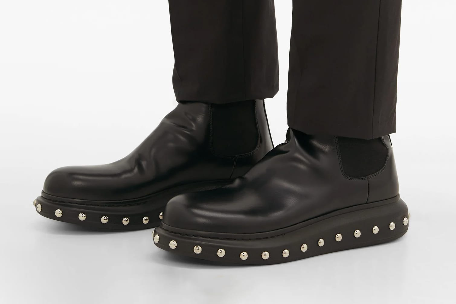 Alexander McQueen Studded Leather Chelsea Boots Release | HYPEBEAST