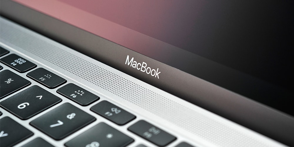 Apple выиграла патент на виртуальную акустику для MacBook