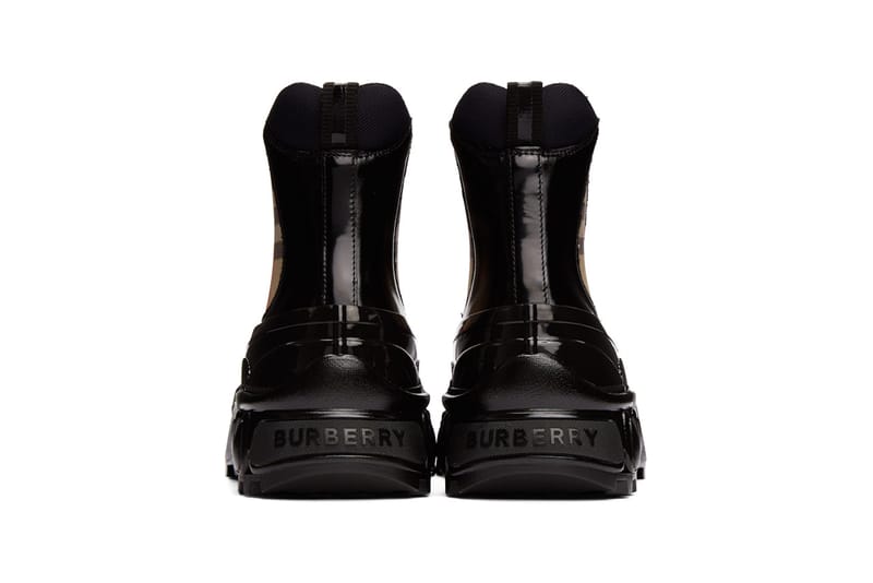 Black store burberry boots