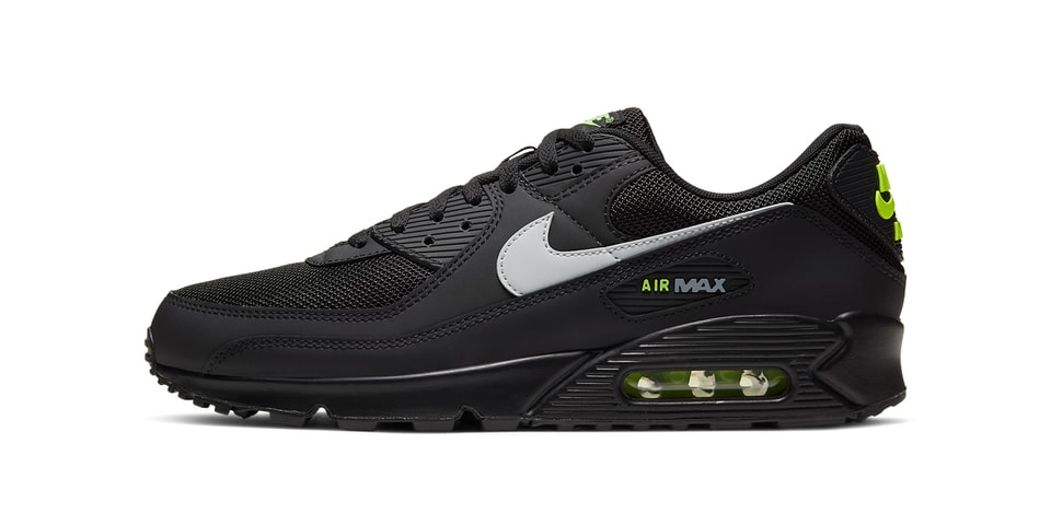 nike air max 90 essential black volt