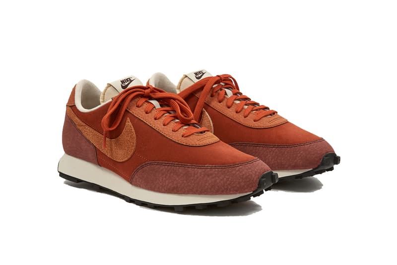 nike daybreak trainers in off white and orange rust