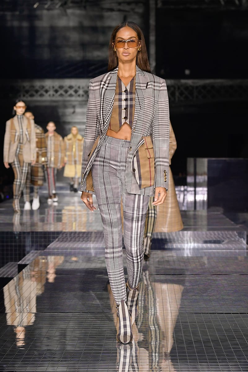 Burberry show 2020 best sale