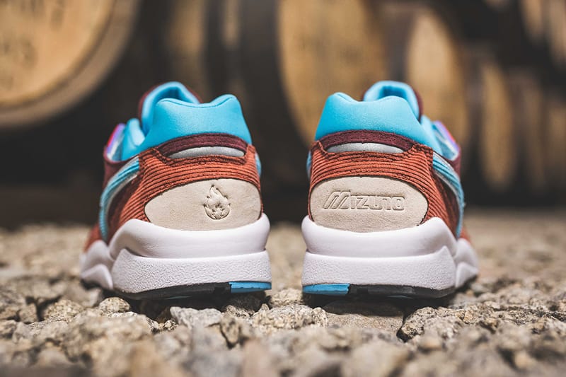 HANON x Mizuno Sky Medal 