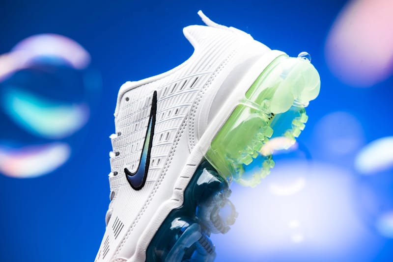 Nikes hotsell with bubbles