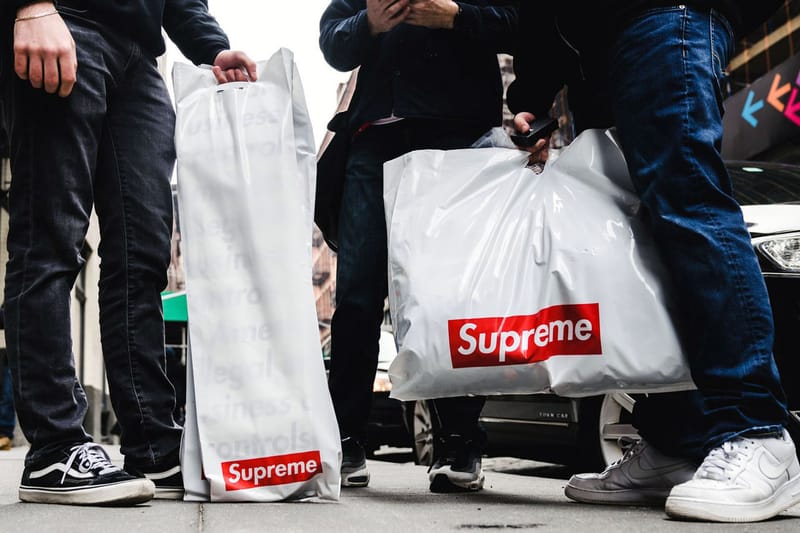 Supreme best sale gift bag