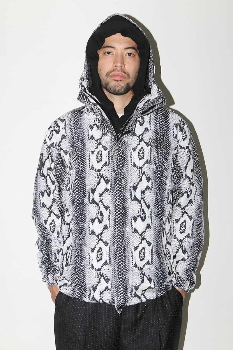 WACKO MARIA + Jean-Michel Basquiat Convertible-Collar
