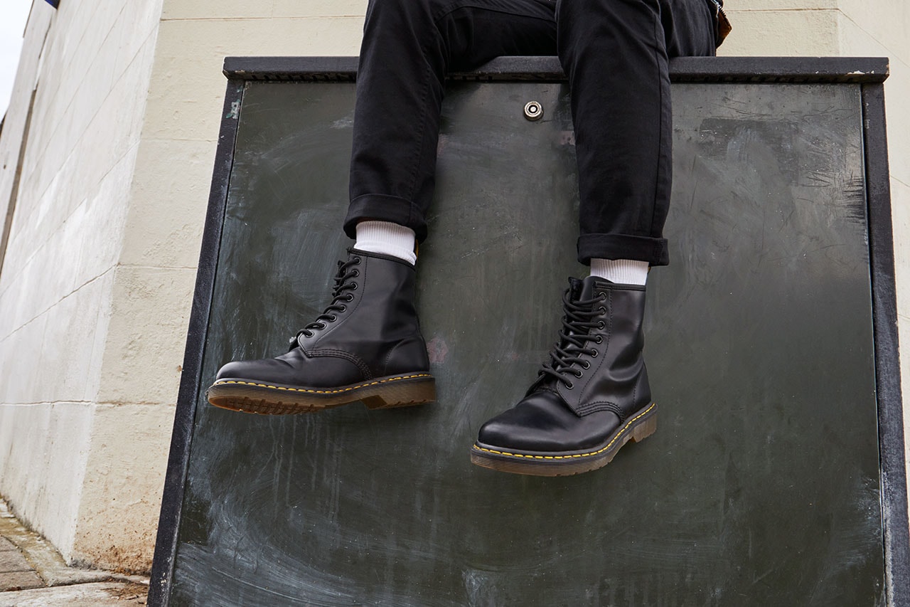 weight of a pair of dr martens boots