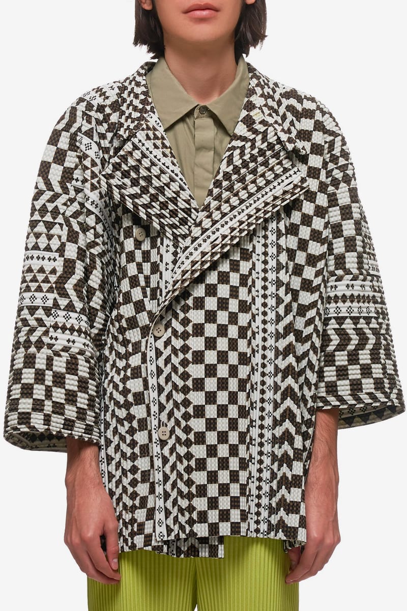 HOMME PLISSÉ Issey Miyake Pleated Double Breasted Shawl