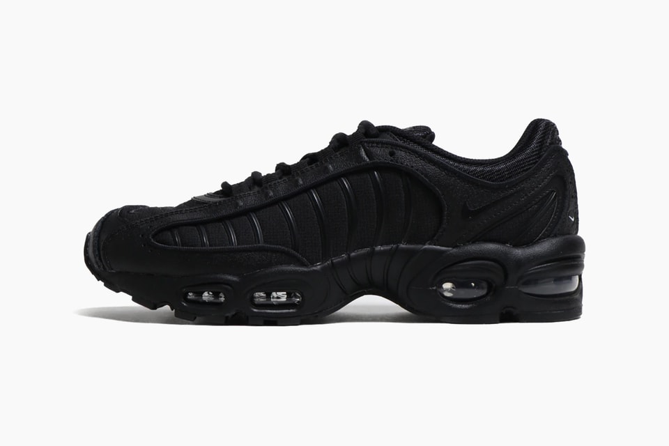 nike air max tailwind womens black