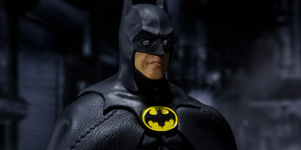 Образ Майкла Китона из «Бэтмена» увековечен в фигурной форме