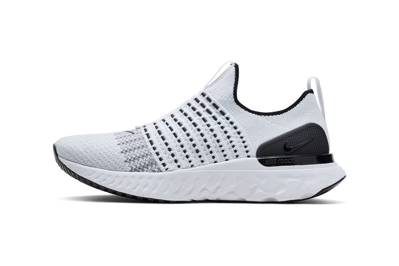 Nike epic react flyknit 2 outlet white/black/pure platinum men's running shoe