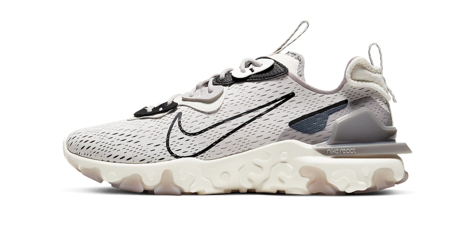 nike react vision ww trainers in grey