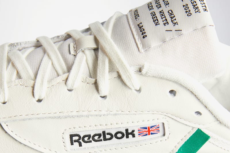 Reebok classic club c vintage hot sale trainers in chalk with green