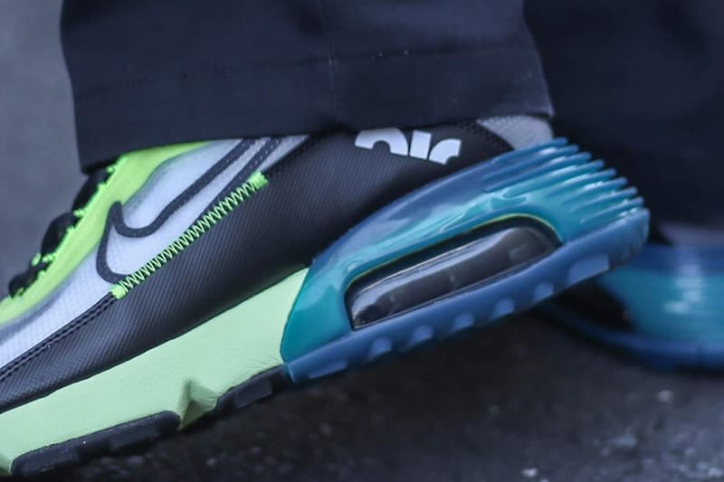 Nike air max shop 2090 white/black/volt/valerian blue