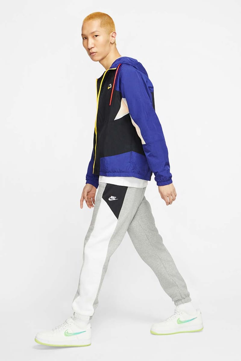 Nike hot sale heritage tracksuit