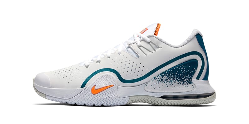 Nike on sale court tech