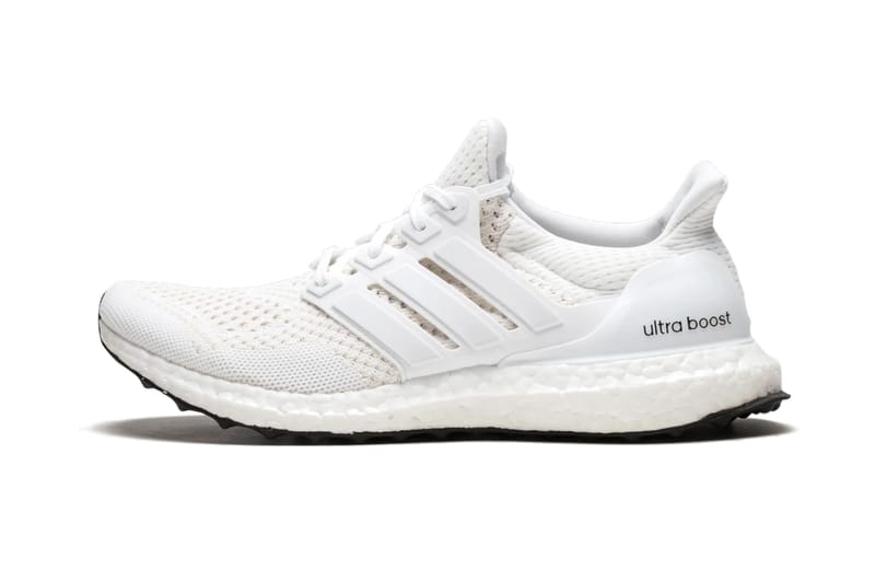 Ultraboosts store all white