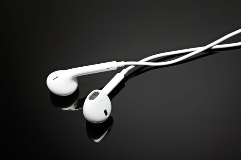 Iphone 12 online earpods