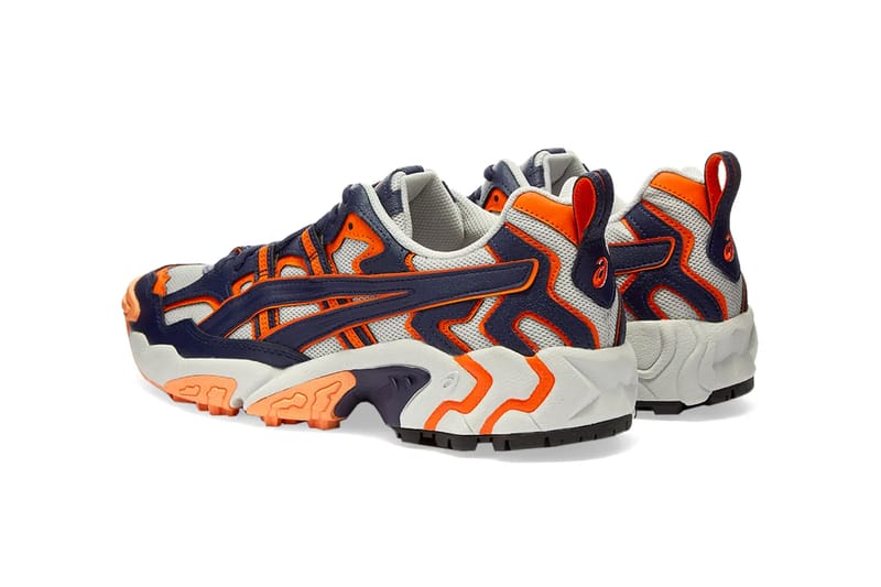 Asics deals orange blue