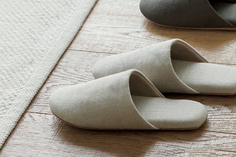 Best indoor slippers online for men