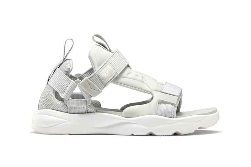 Reebok sandals sale under 1000