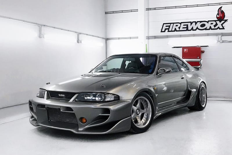 VeilSide Nissan Skyline GT-R R32 R33セット Nissan Skyline GT-R R33 Veilside Combat Evolution for Sale